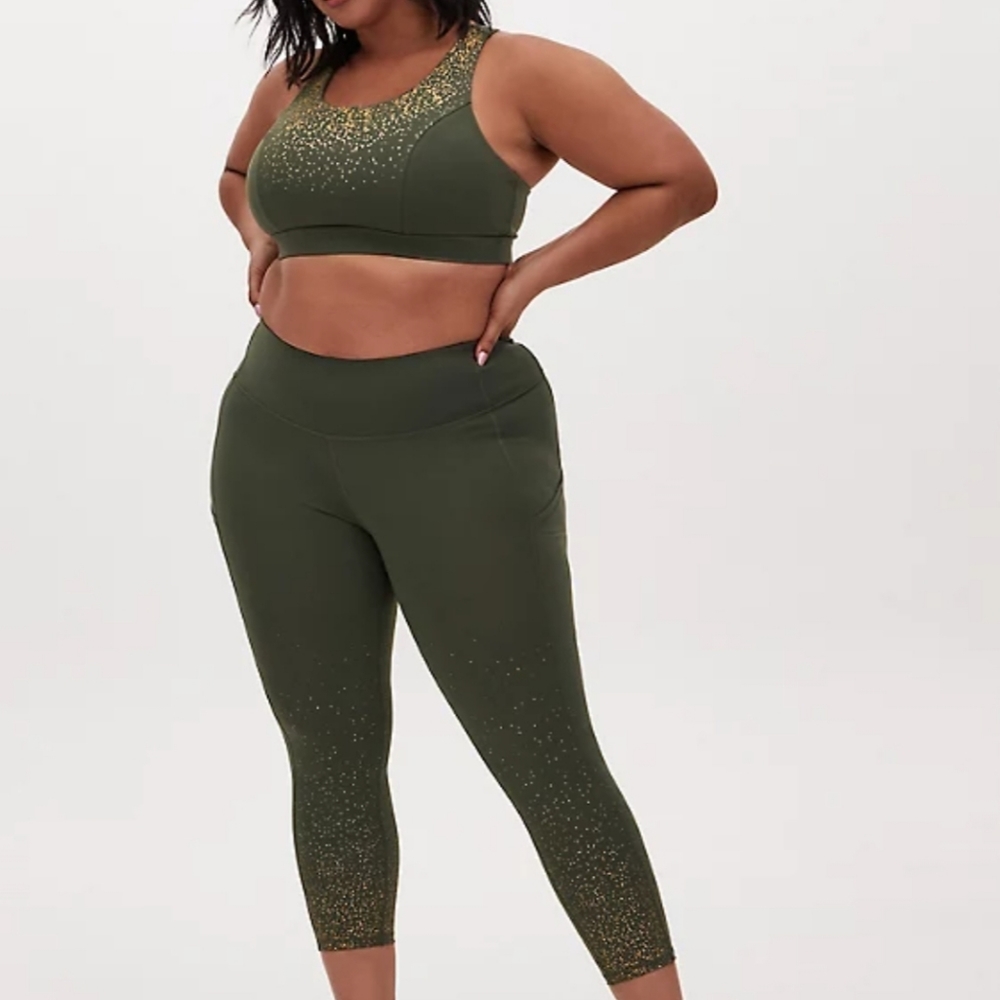 OLIVE GREEN & GOLD SPORTS BRA & CROP LEGGING SET